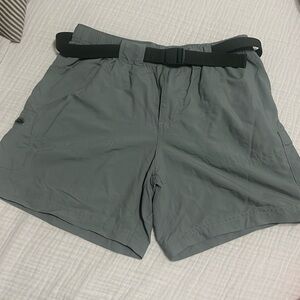 Columbia sandy River cargo shorts womens small outdoors hiking travel adventure